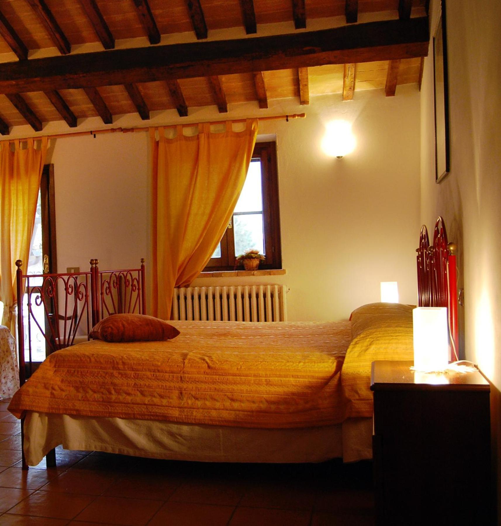 Agriturismo Camiano Piccolo Montefalco Pokoj fotografie
